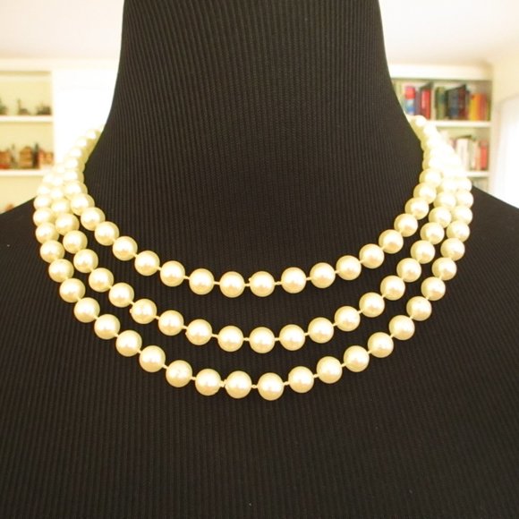 Necklace - The Look of Pearls - Picture 4 of 7